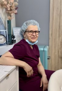 Darázs Ákosné, Macus